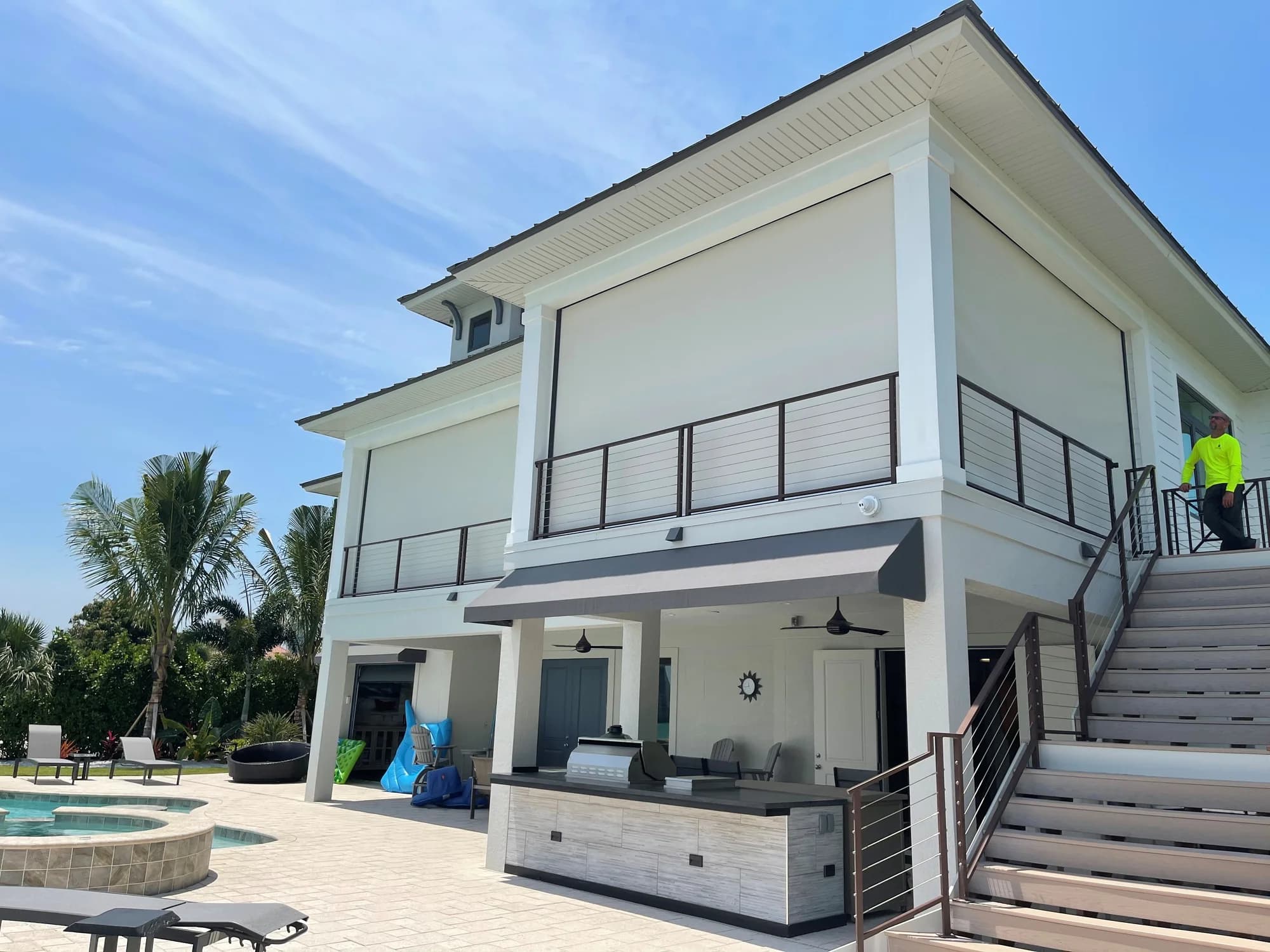 Hurricane Screen OG2