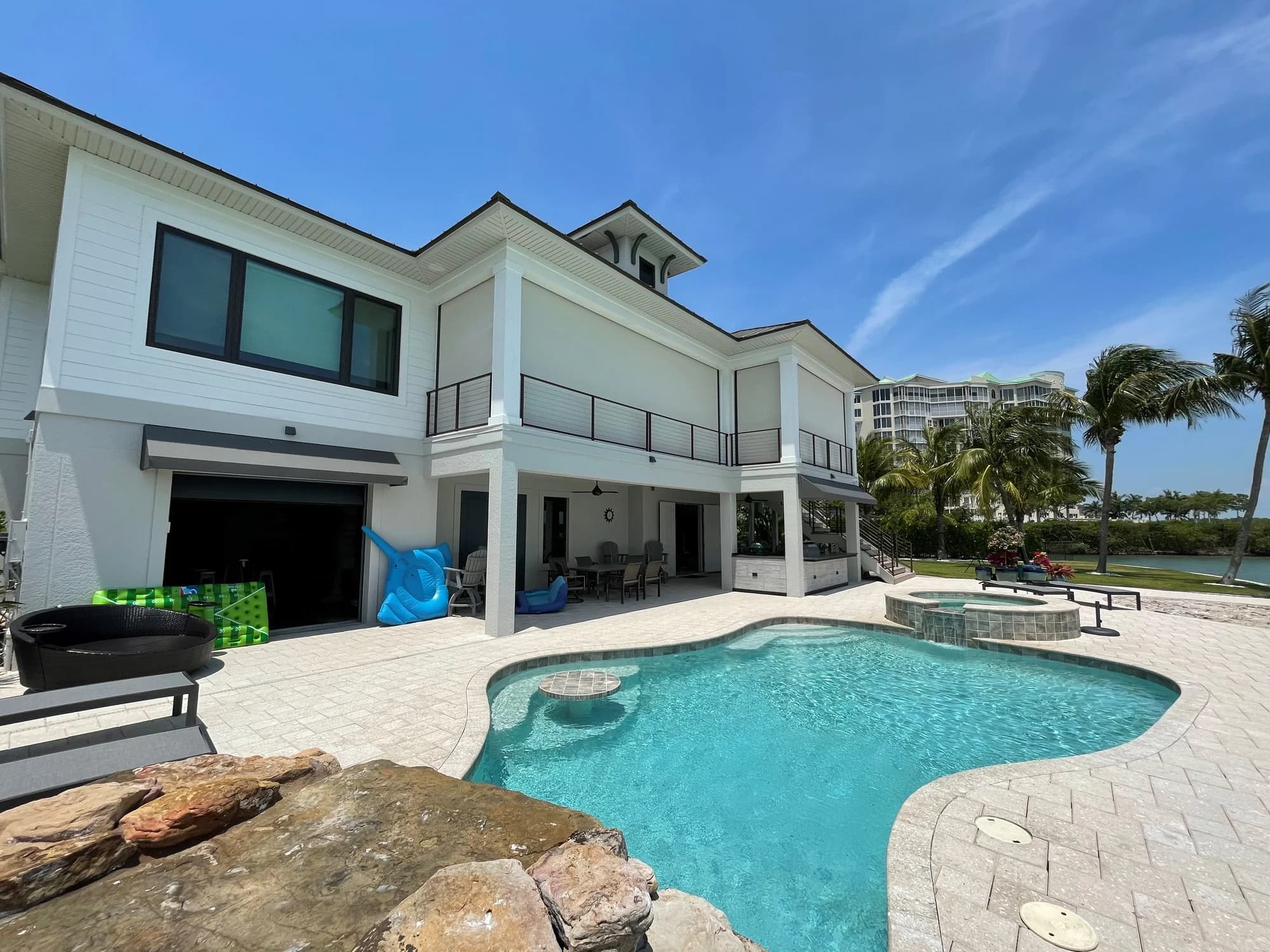 Hurricane Screen OG3