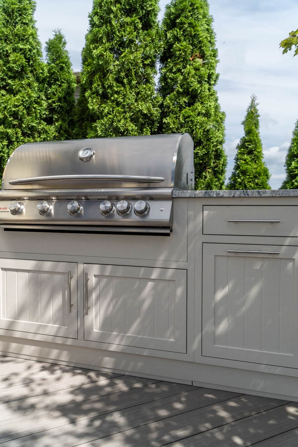 outdoor kitchen countertop