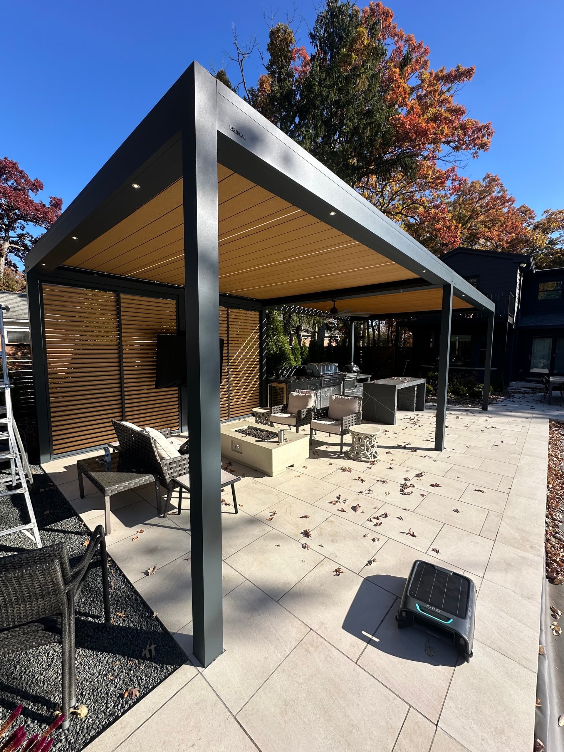 Karp louvered pergola project photo 1 in Northbrook, IL