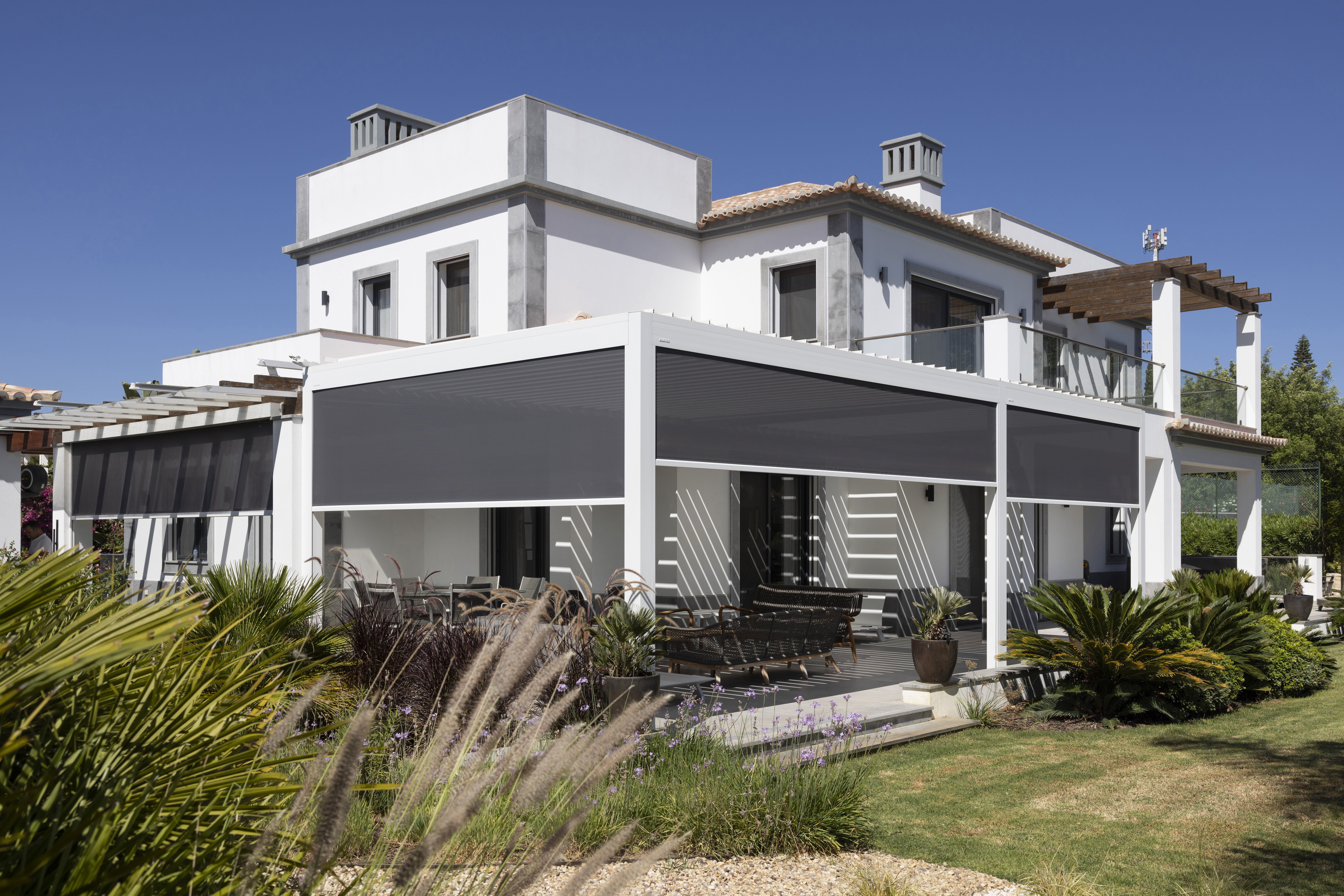 Restaurant Patio Shades